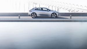 Jaguar I-Pace EV400 AWD HSE Black Pack 2020 года  (WW)